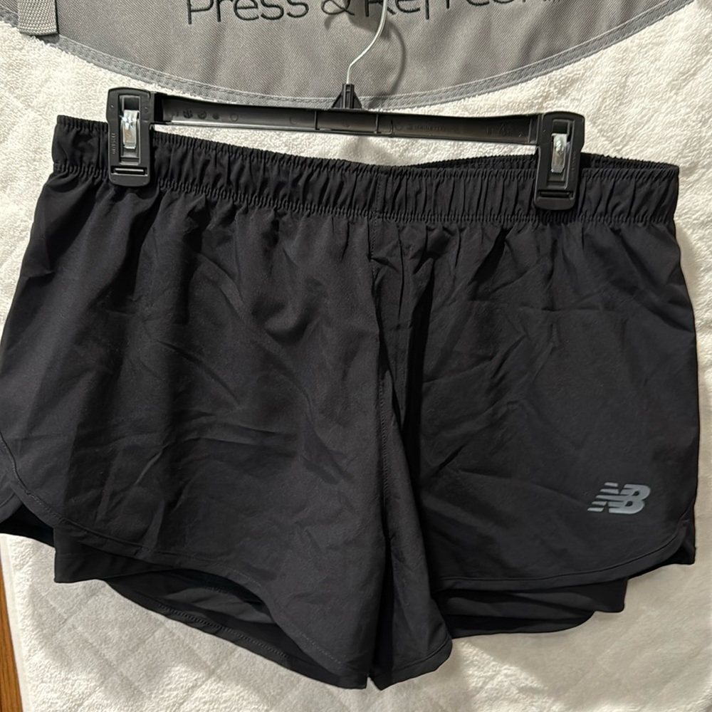 NWT New Balance running shorts 3” 2in1